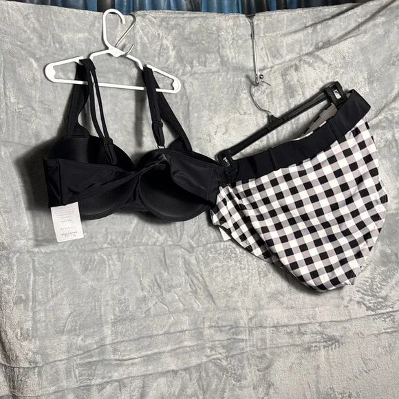 NWT Gabi fresh collab 2 piece swimsuit Black White Checkered Bikini Set 20 D/DD - Picture 2 of 9